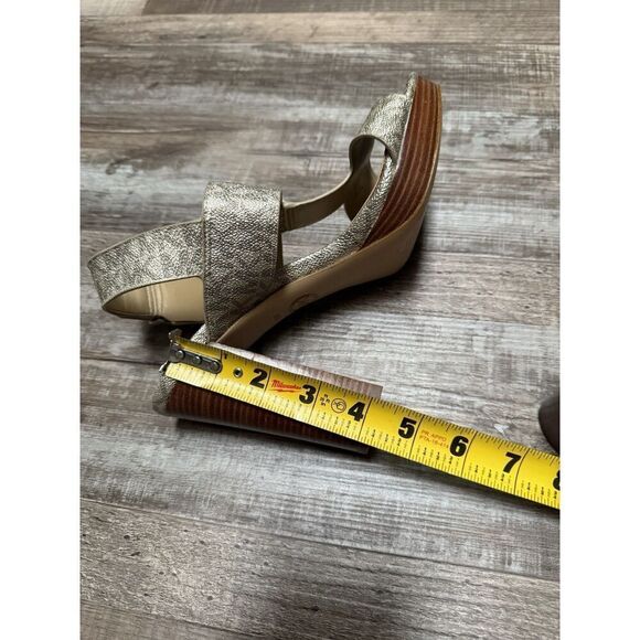 Michael Kors Becker Platform Sandals MK Signature Size 8M - Picture 7 of 7